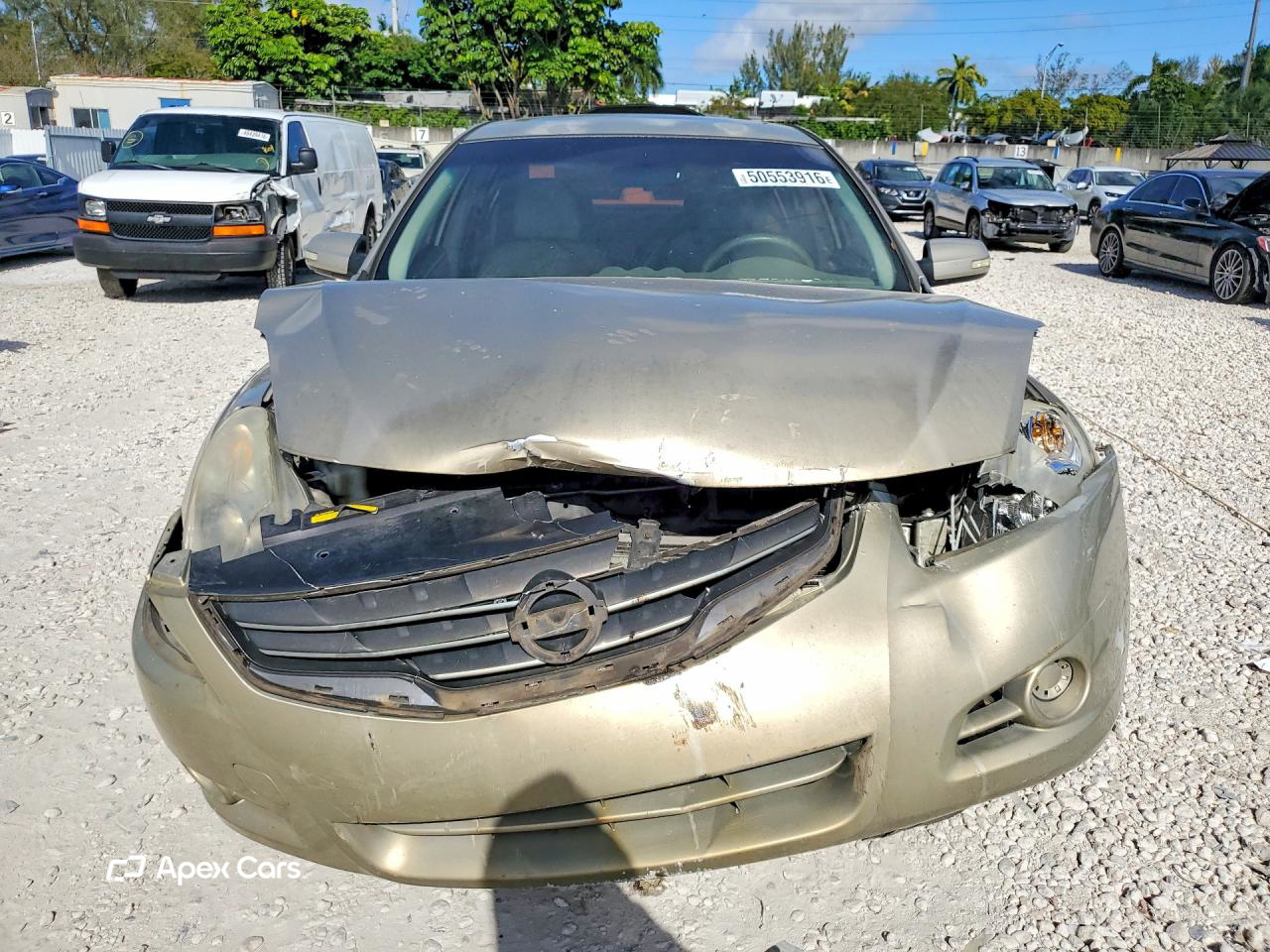 Nissan Altima 2010