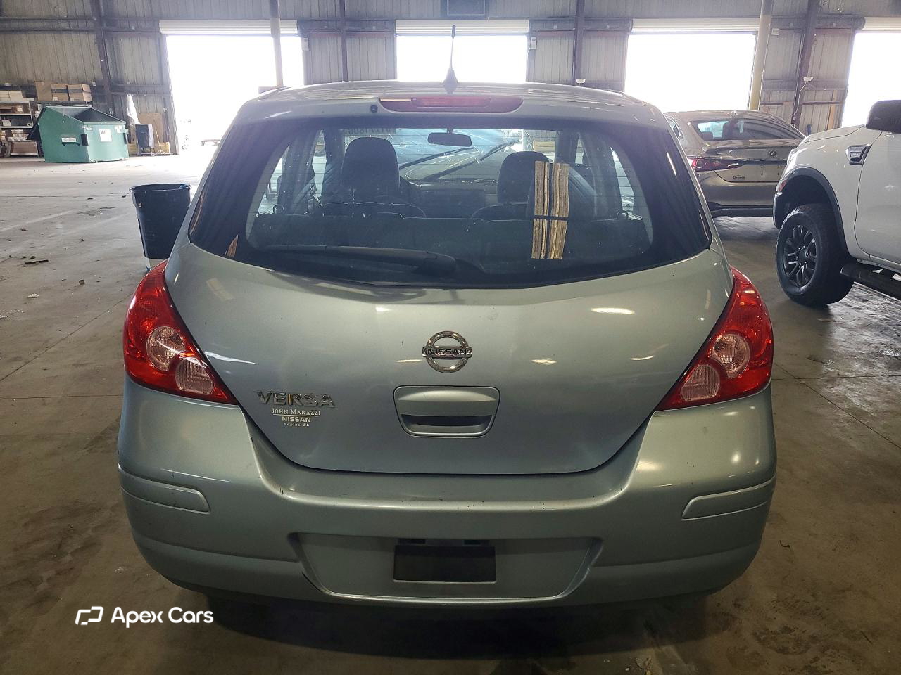 Nissan Versa 2011