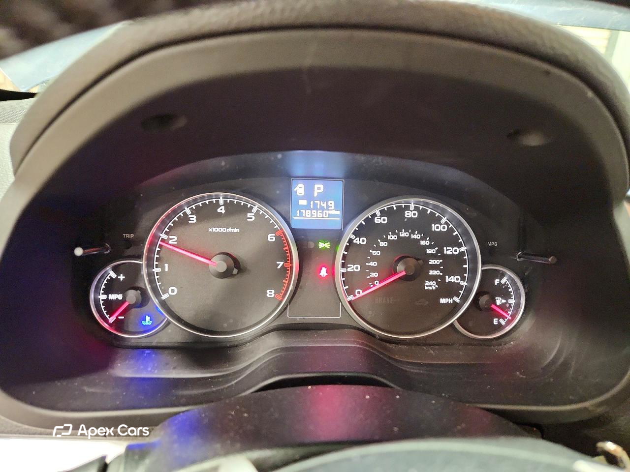Subaru Legacy 2014