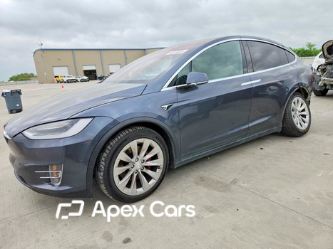 Tesla Model X 2018 - Image 1 of 12