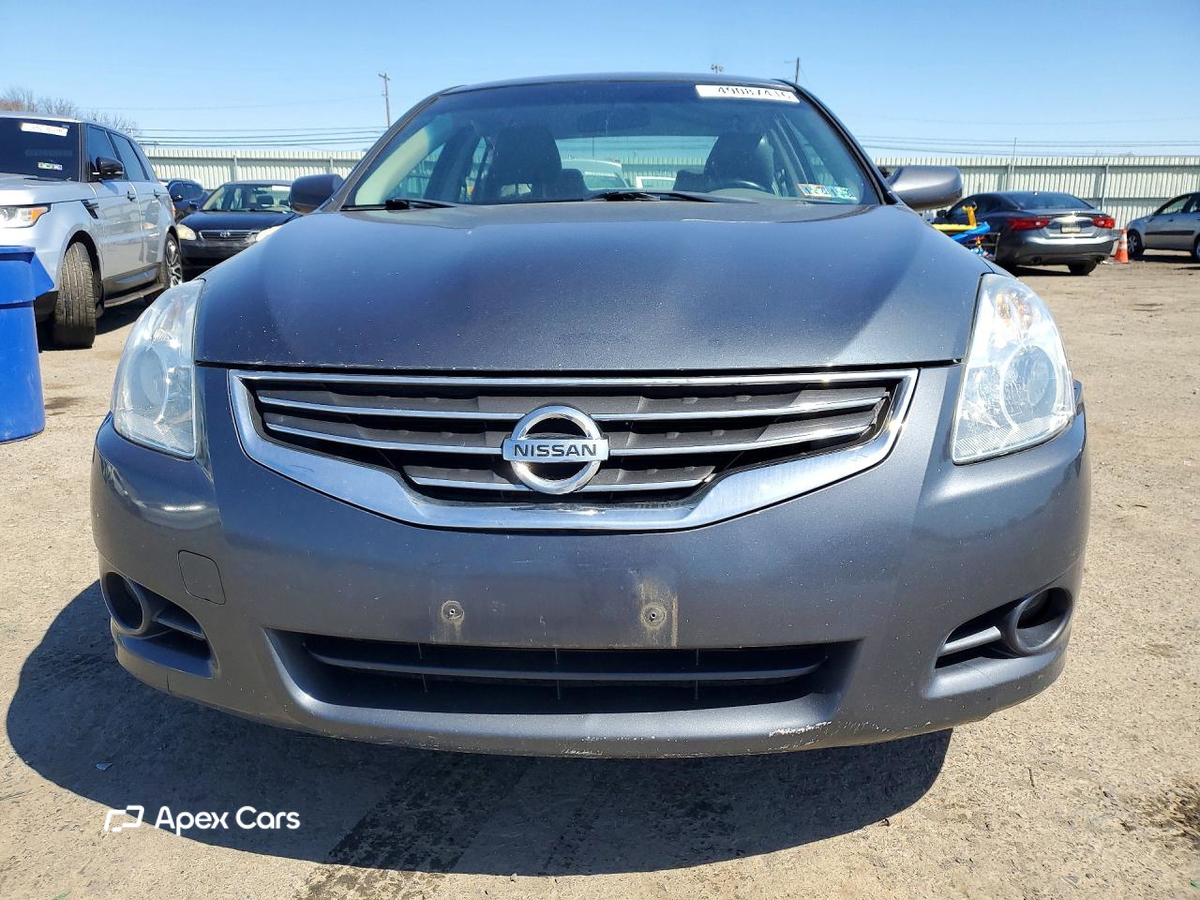 Nissan Altima 2011