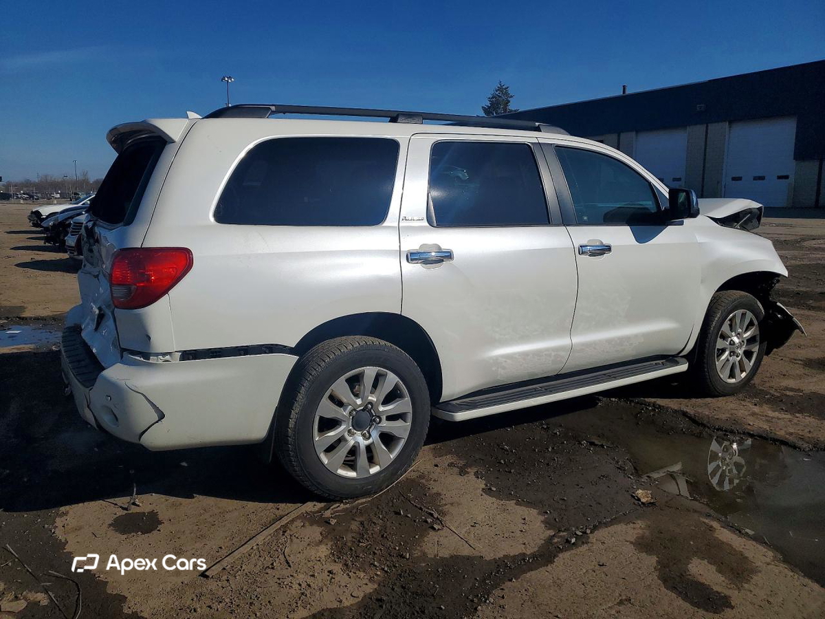 Toyota Sequoia 2011
