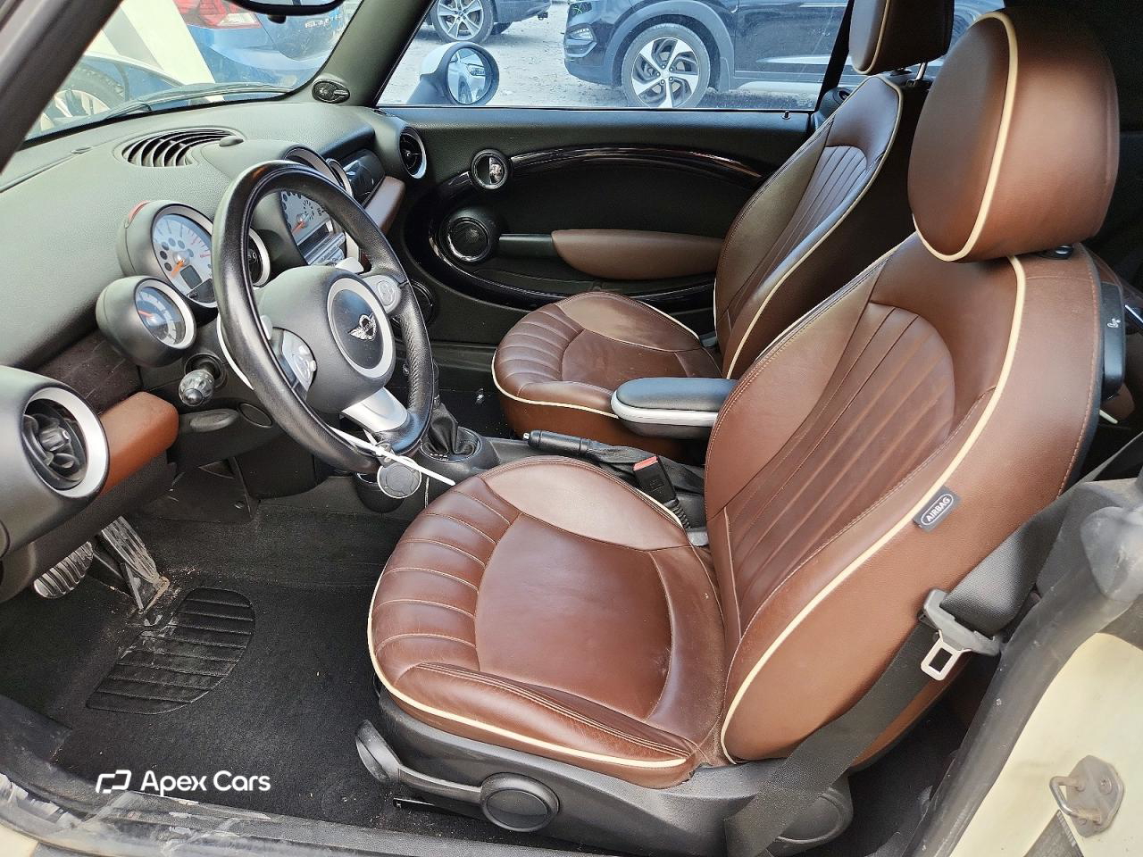 MINI Cooper 2010