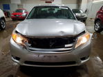Toyota Avalon 2011