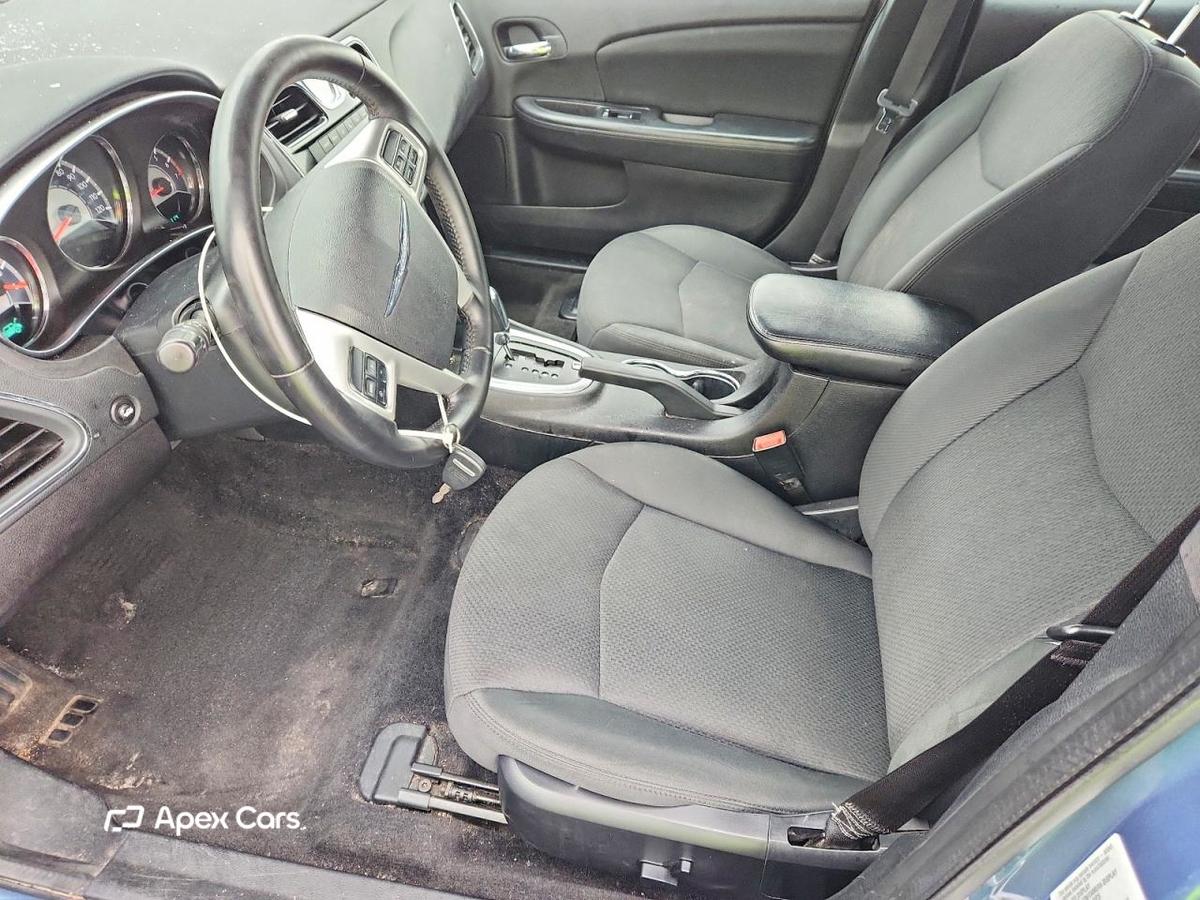 Chrysler 200 2011