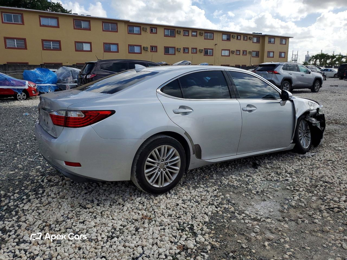 Lexus ES 2015