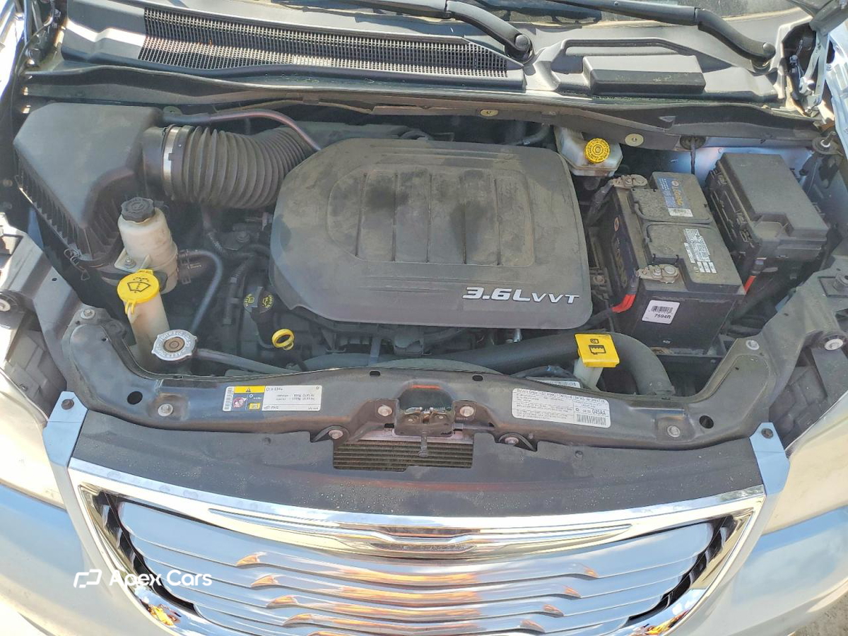 Chrysler Voyager 2013