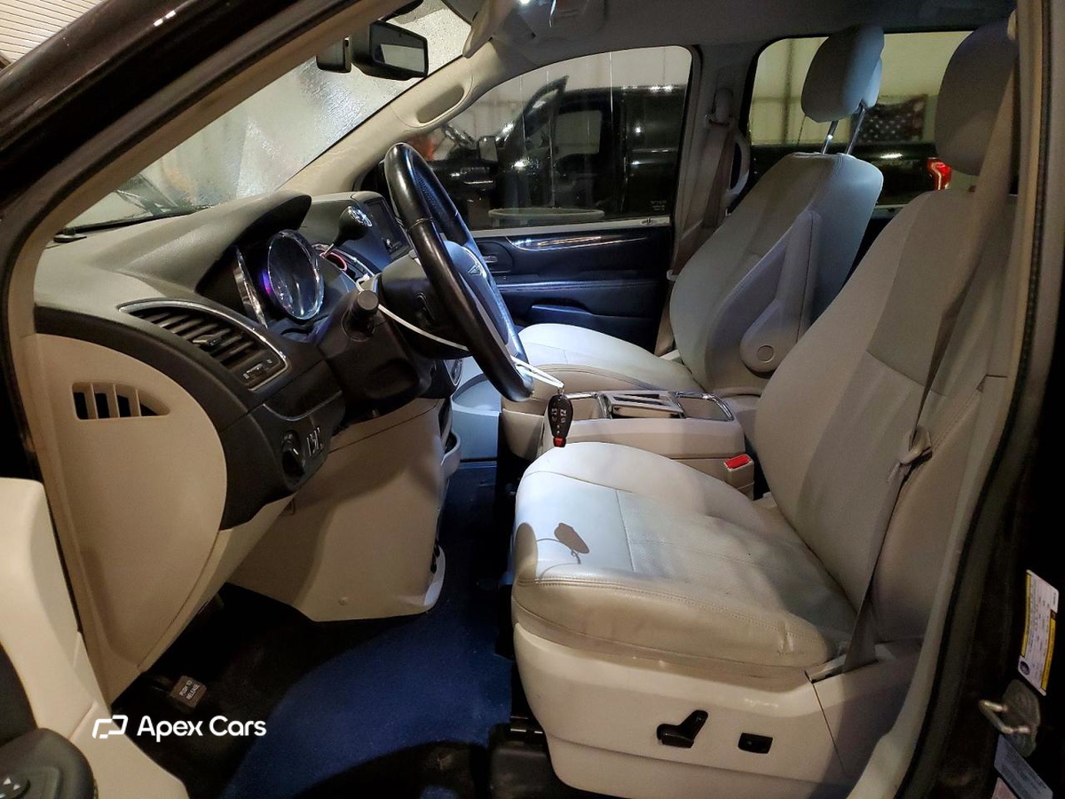 Chrysler Voyager 2015