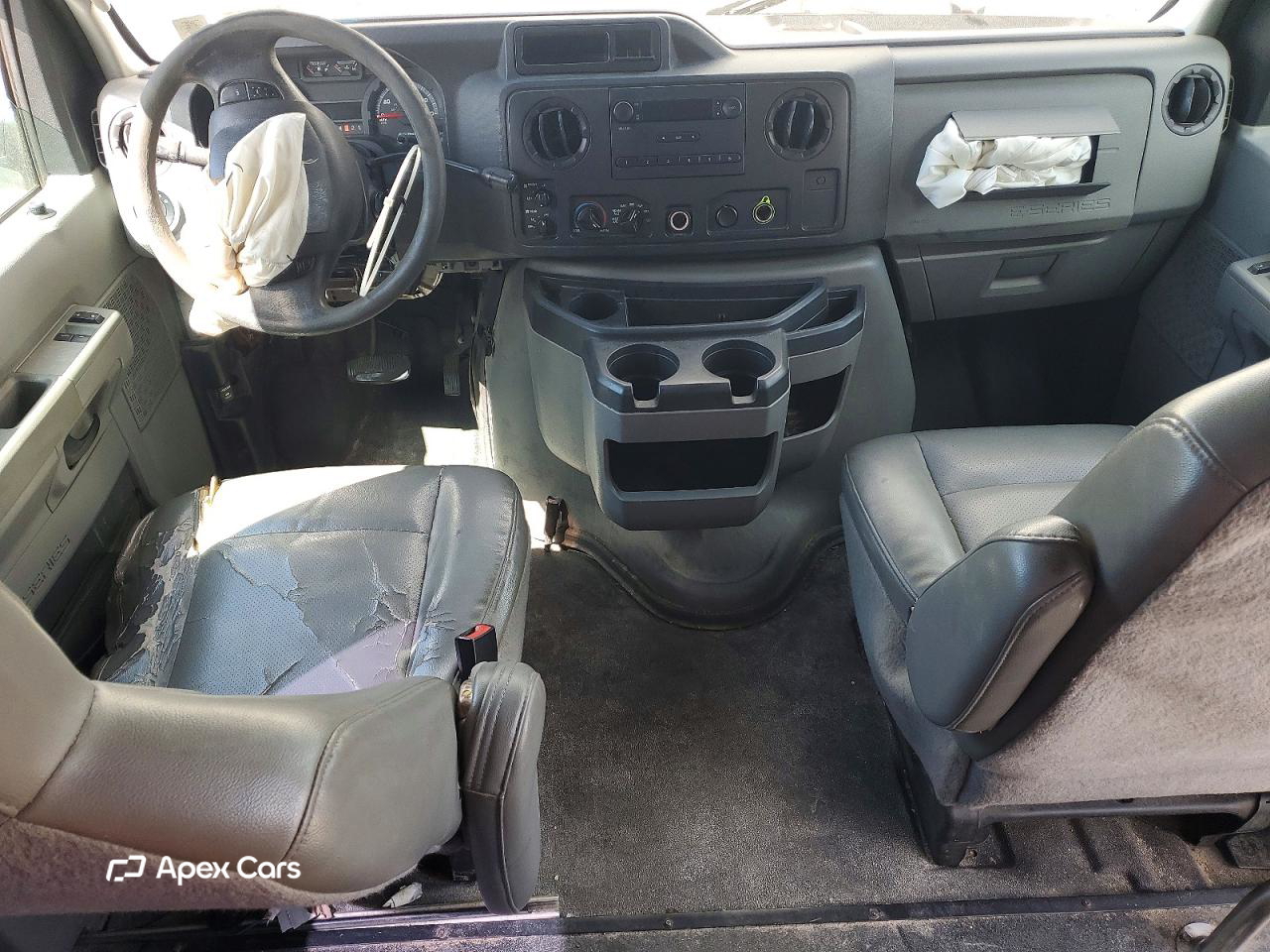 Ford Econoline 2010