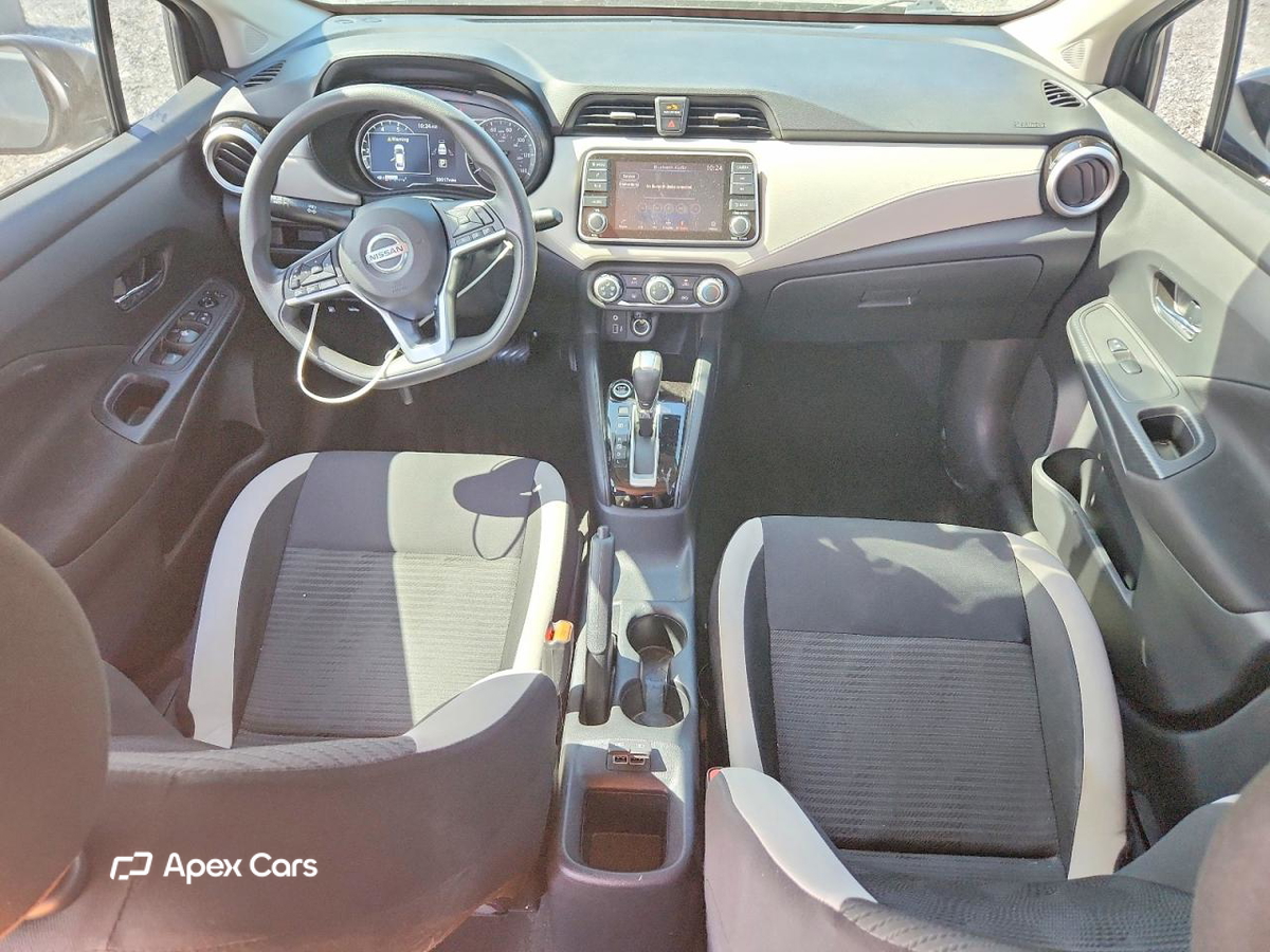 Nissan Versa 2021