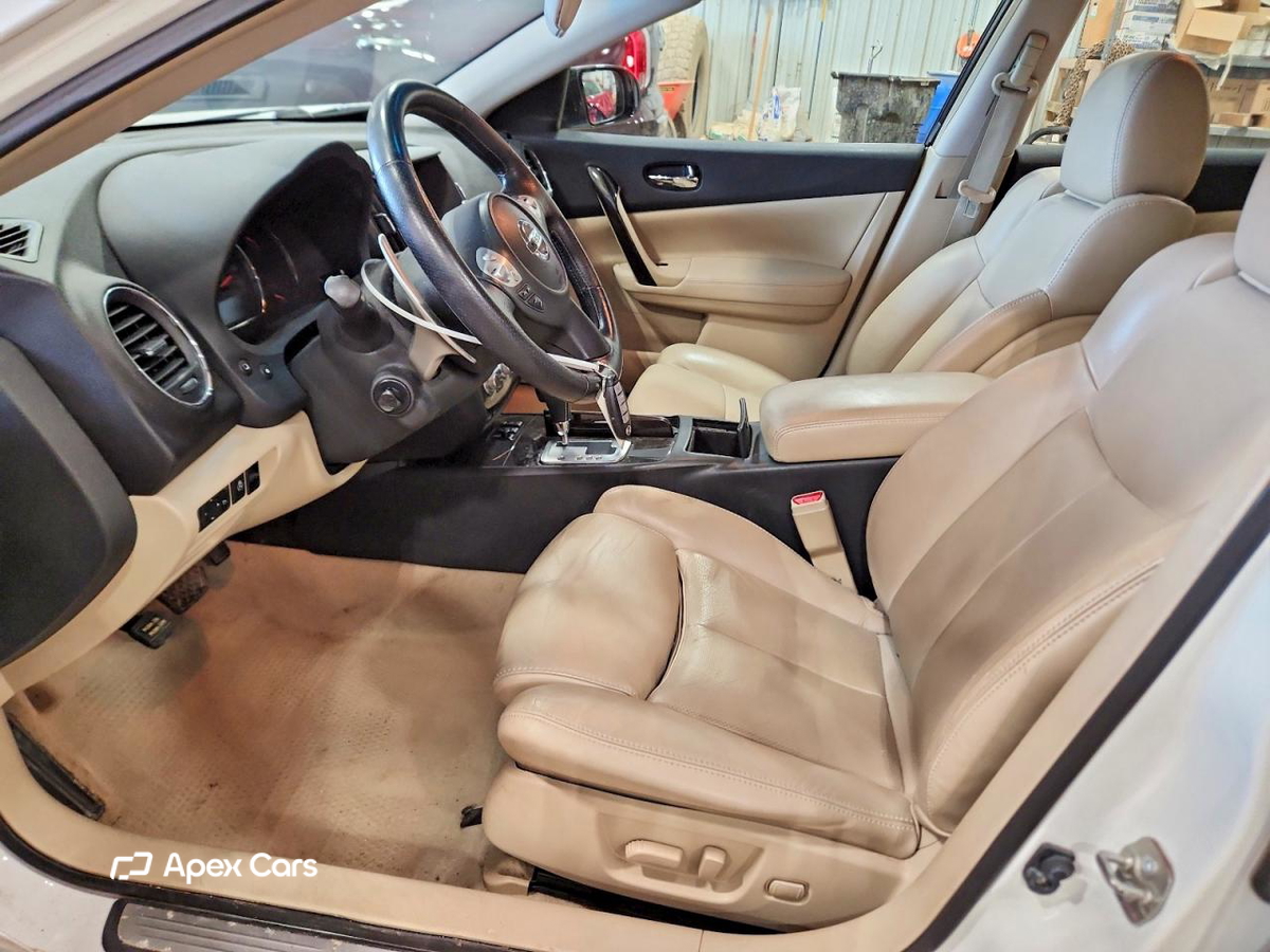 Nissan Maxima 2013