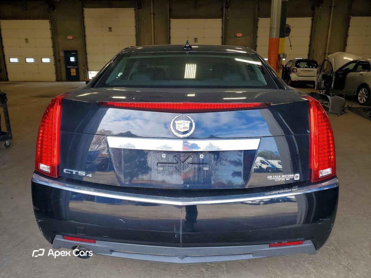 Cadillac CTS 2011