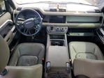 Land Rover Defender 2022