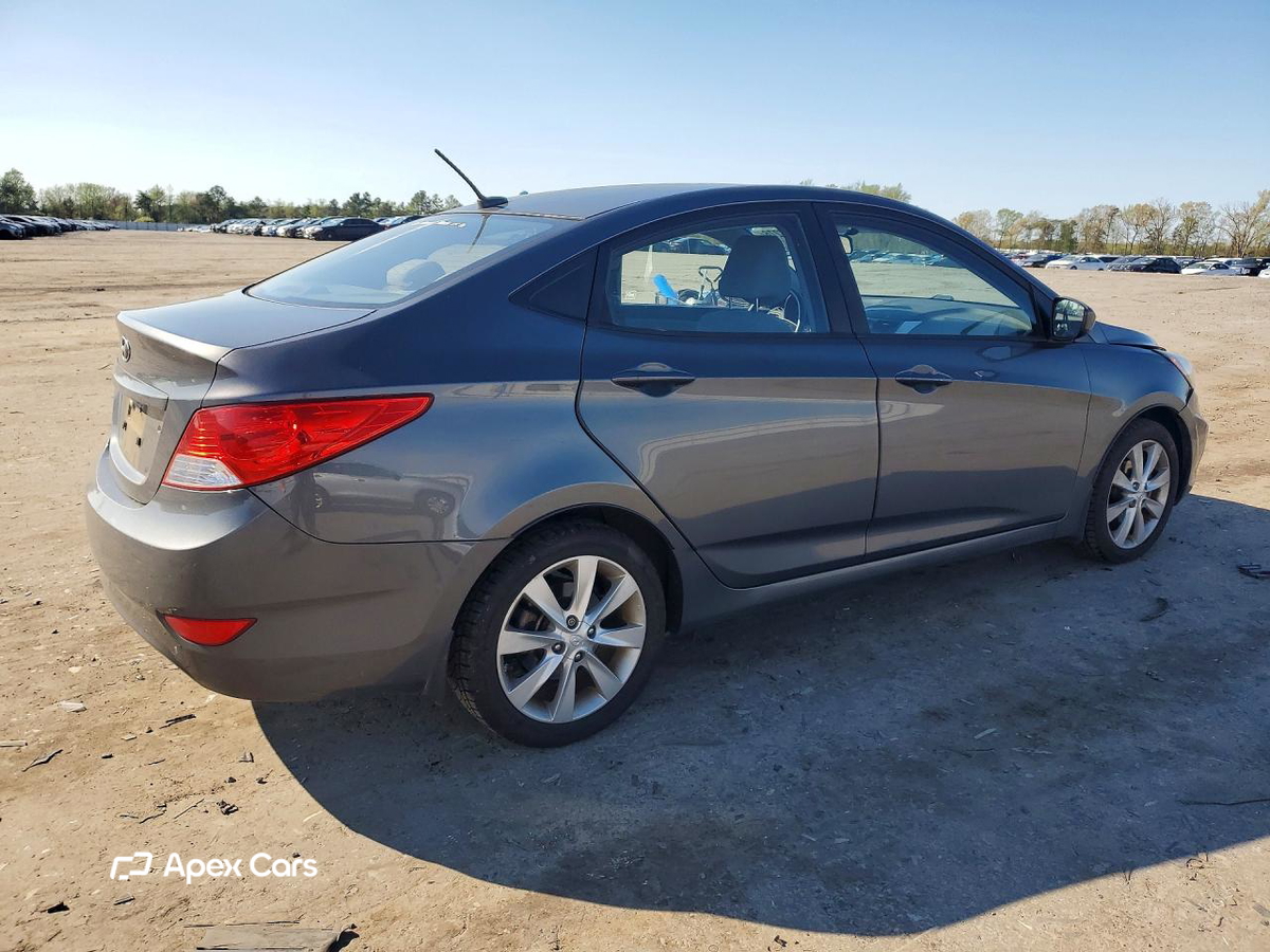 Hyundai Accent 2012