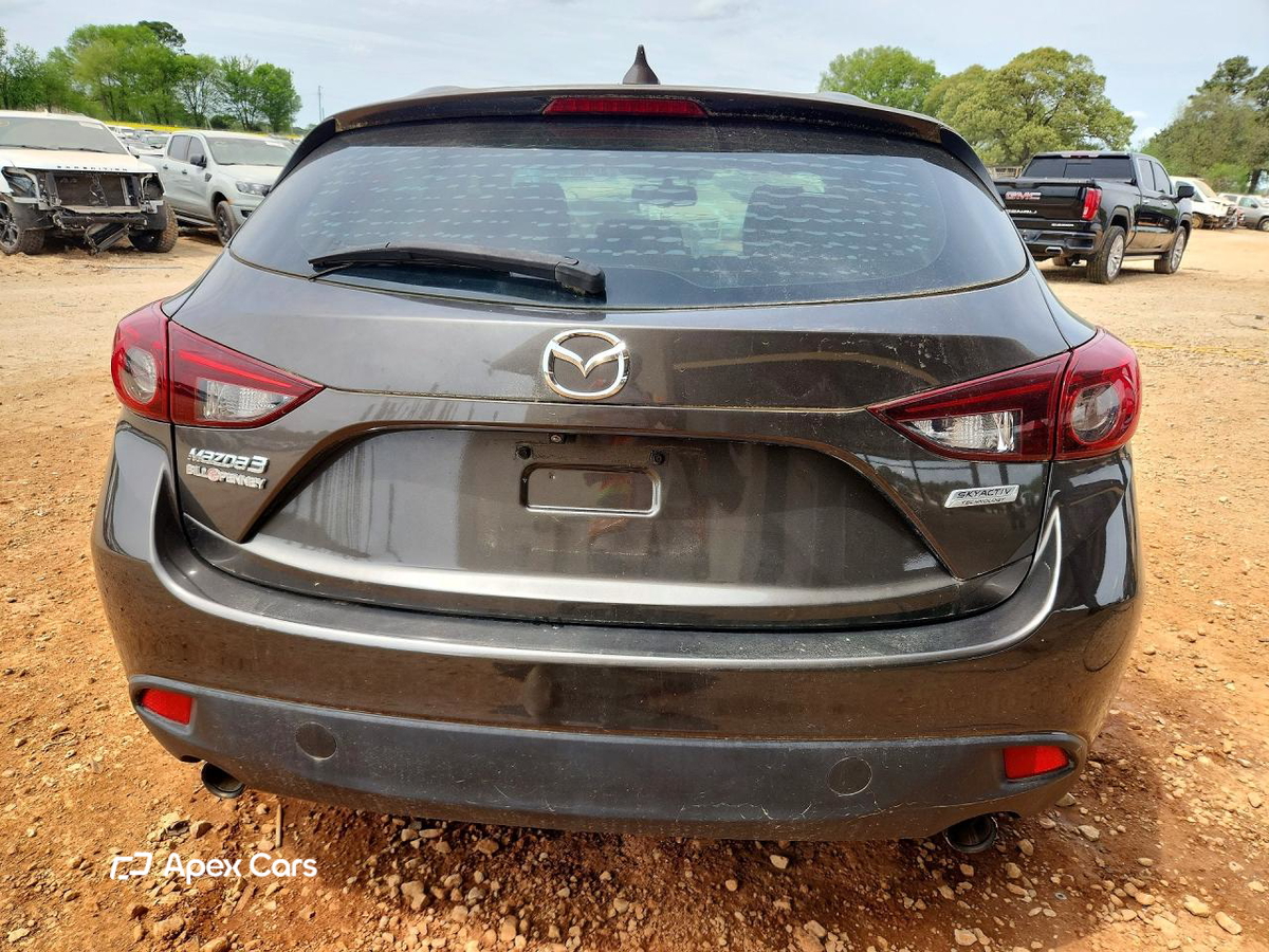 Mazda 3 2016