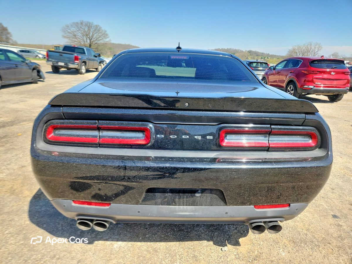 Dodge Challenger 2016