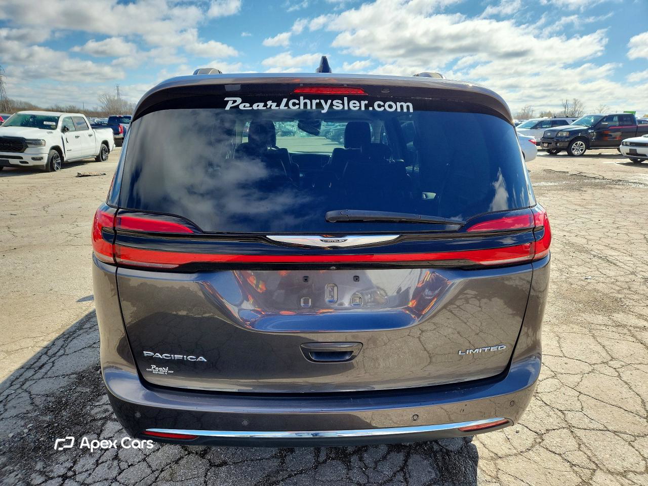 Chrysler Pacifica 2023