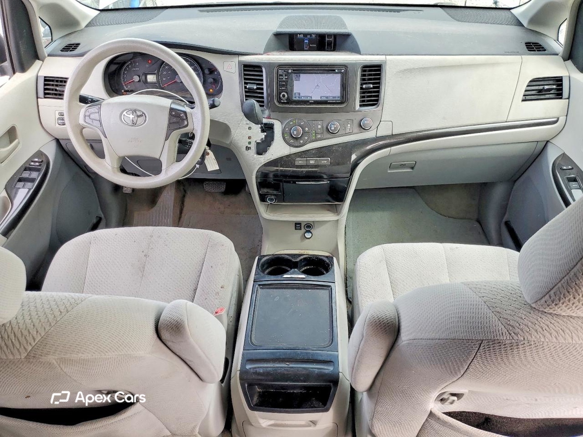 Toyota Sienna 2012