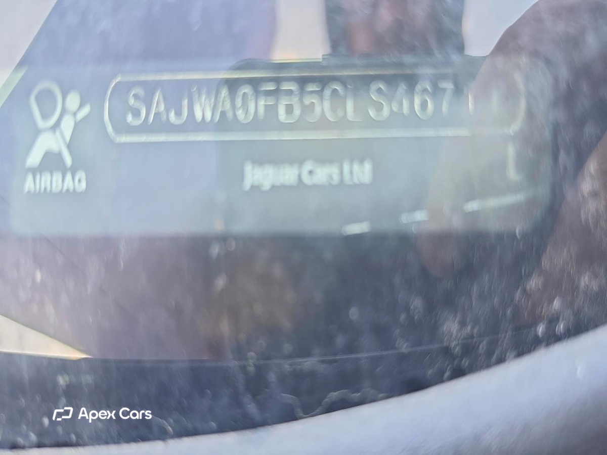 Jaguar XF 2012