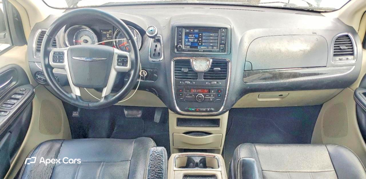 Chrysler Voyager 2016