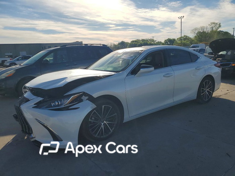 Lexus ES 2023 - Image 1 of 5