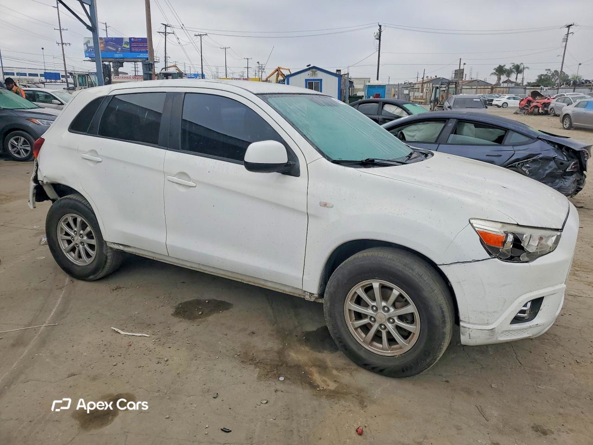 Mitsubishi Outlander 2011