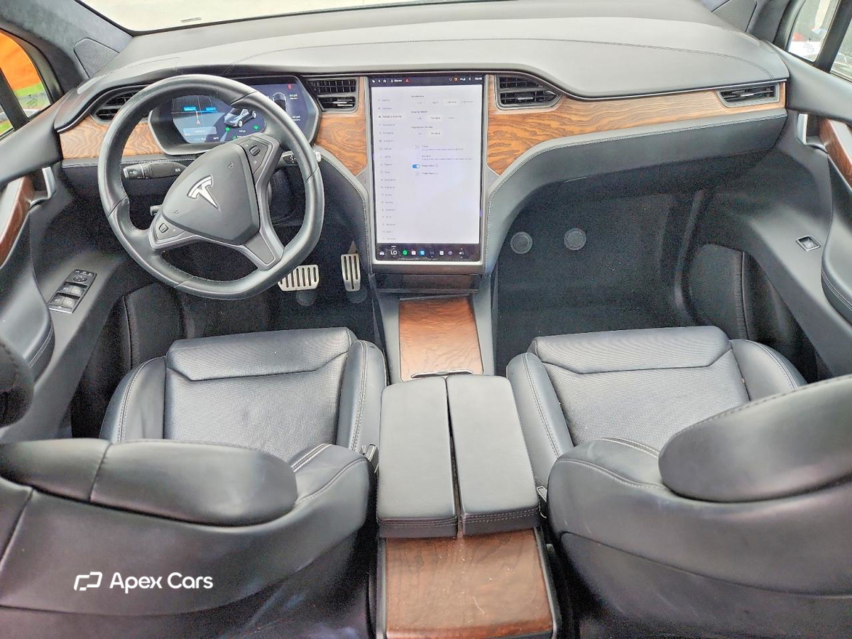 Tesla Model X 2018