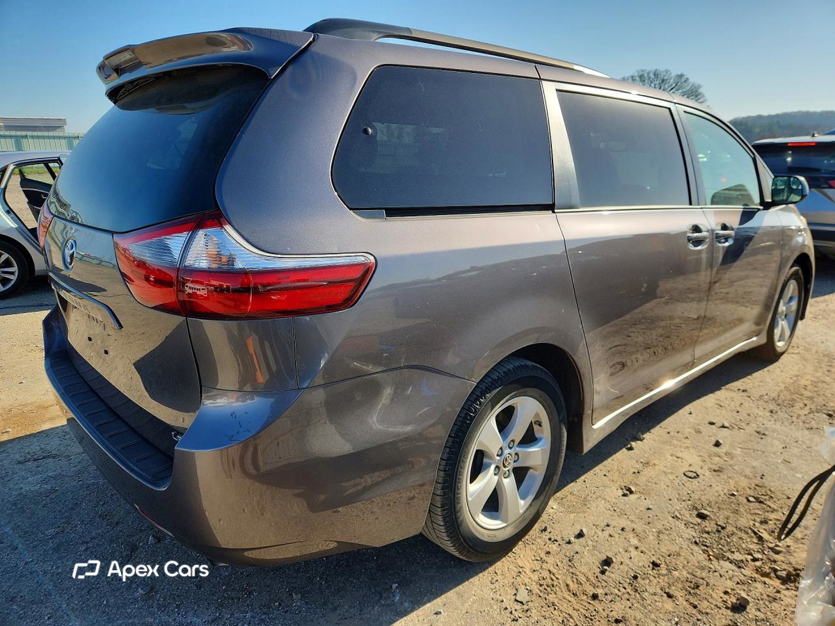 Toyota Sienna 2020