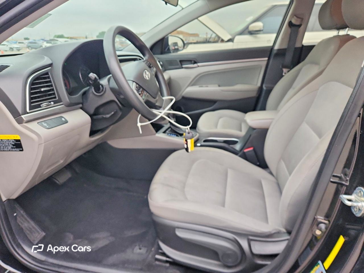 Hyundai Elantra 2017
