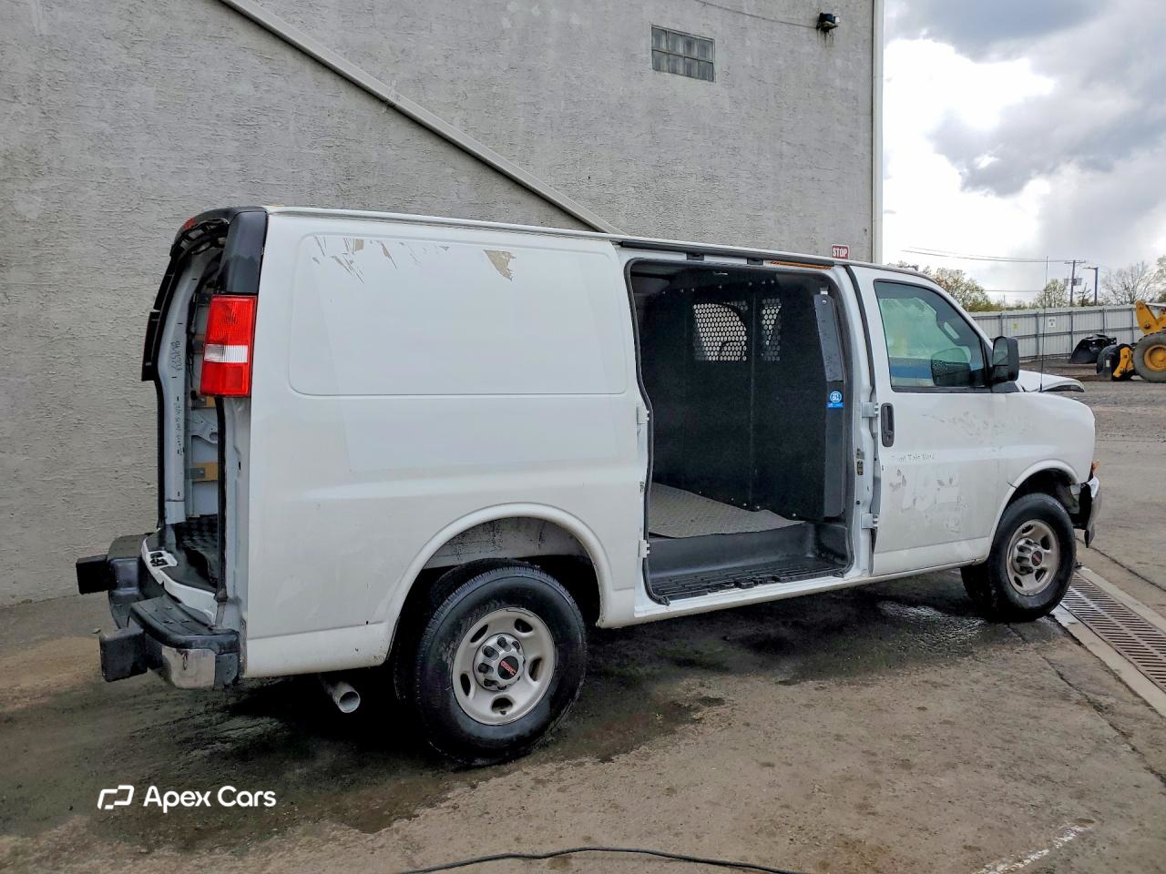 GMC Savana 2025