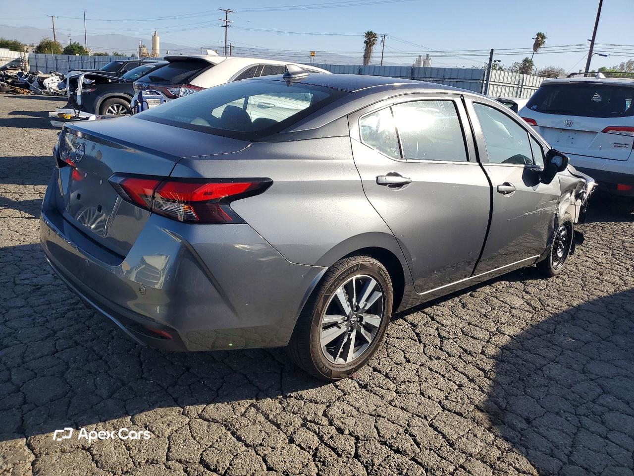 Nissan Versa 2025