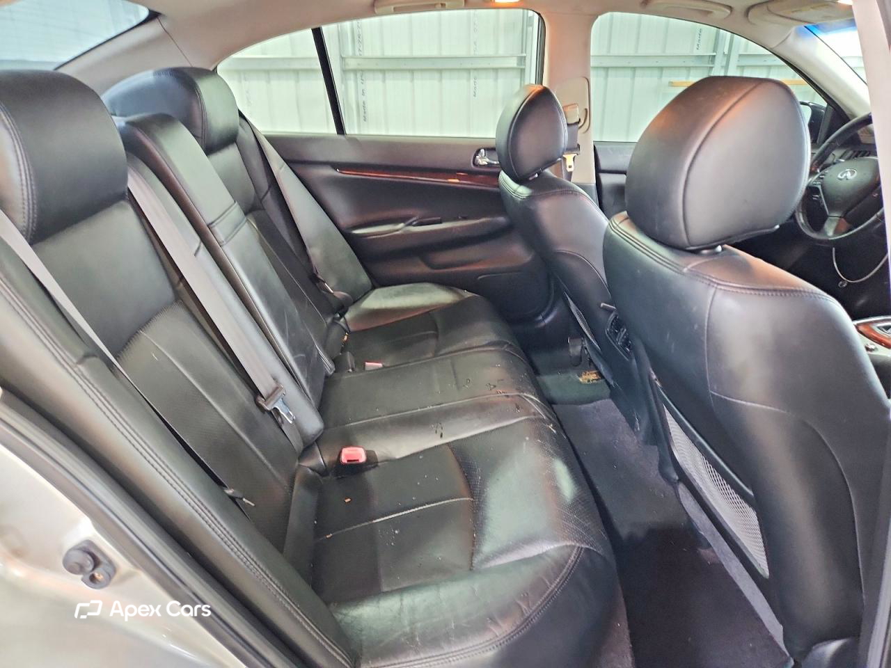 Infiniti G 2013