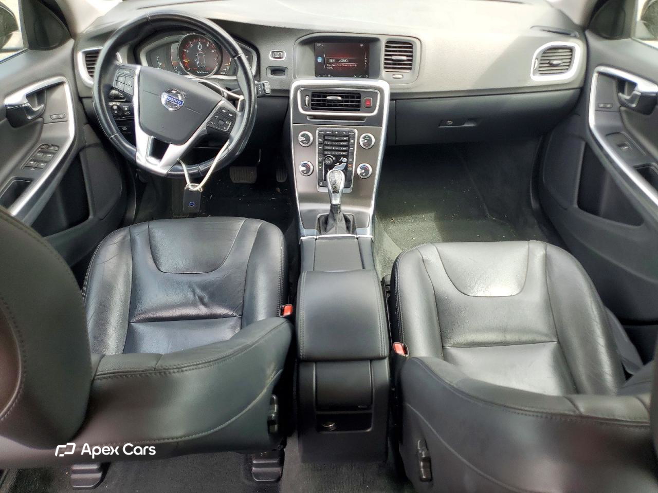 Volvo V60 2015
