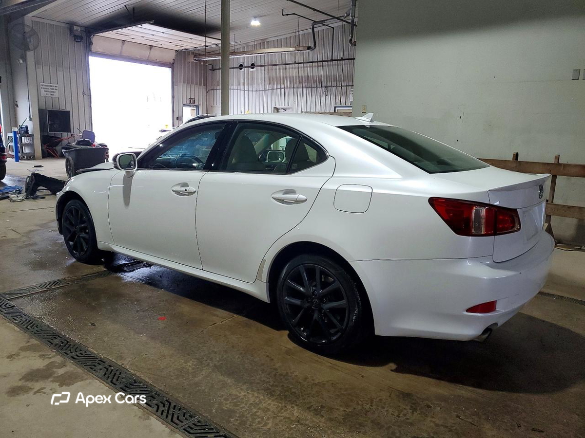 Lexus IS 2011