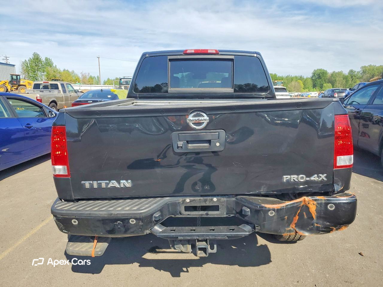 Nissan Titan 2015