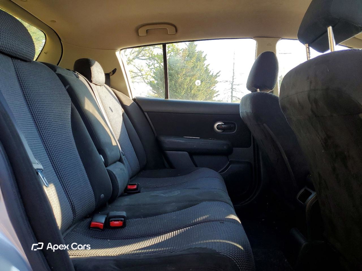 Nissan Versa 2010