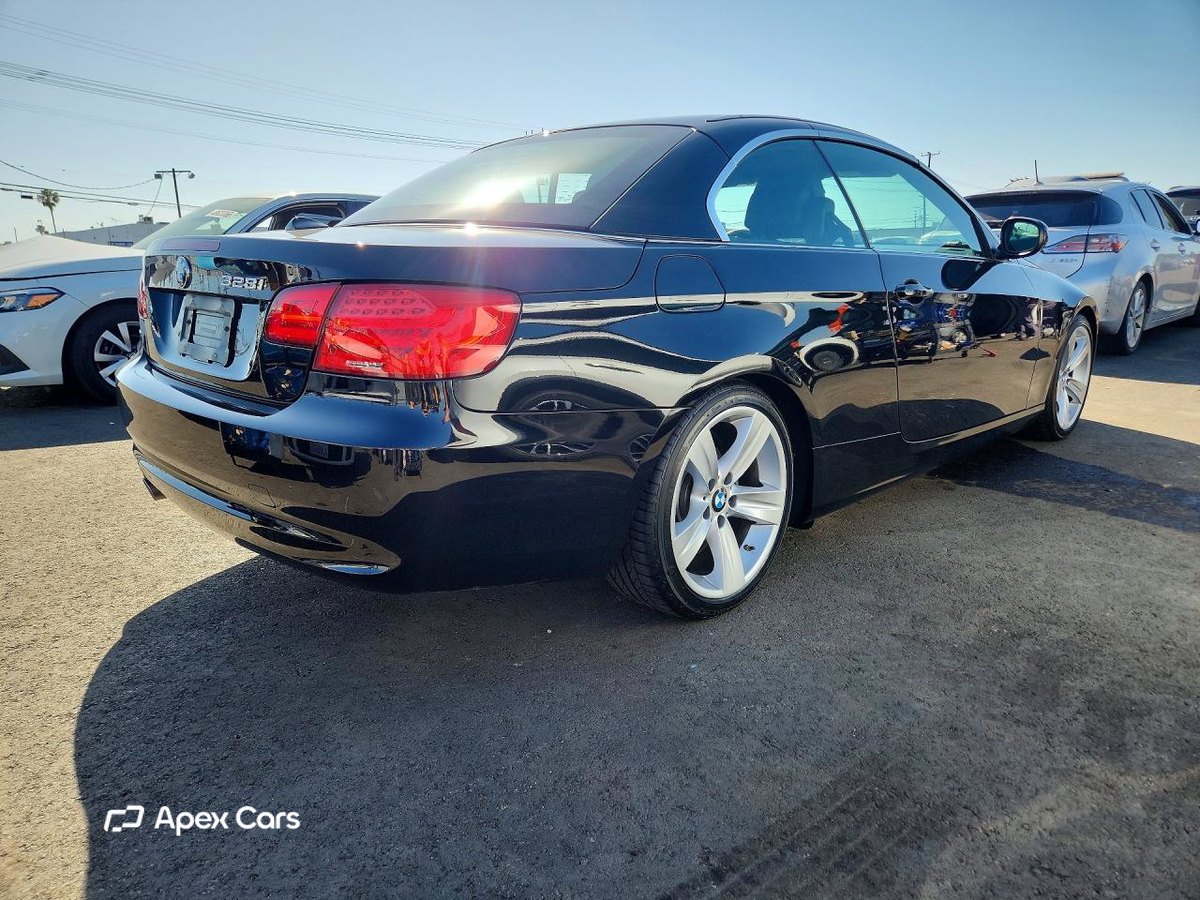 BMW Series 3 2011