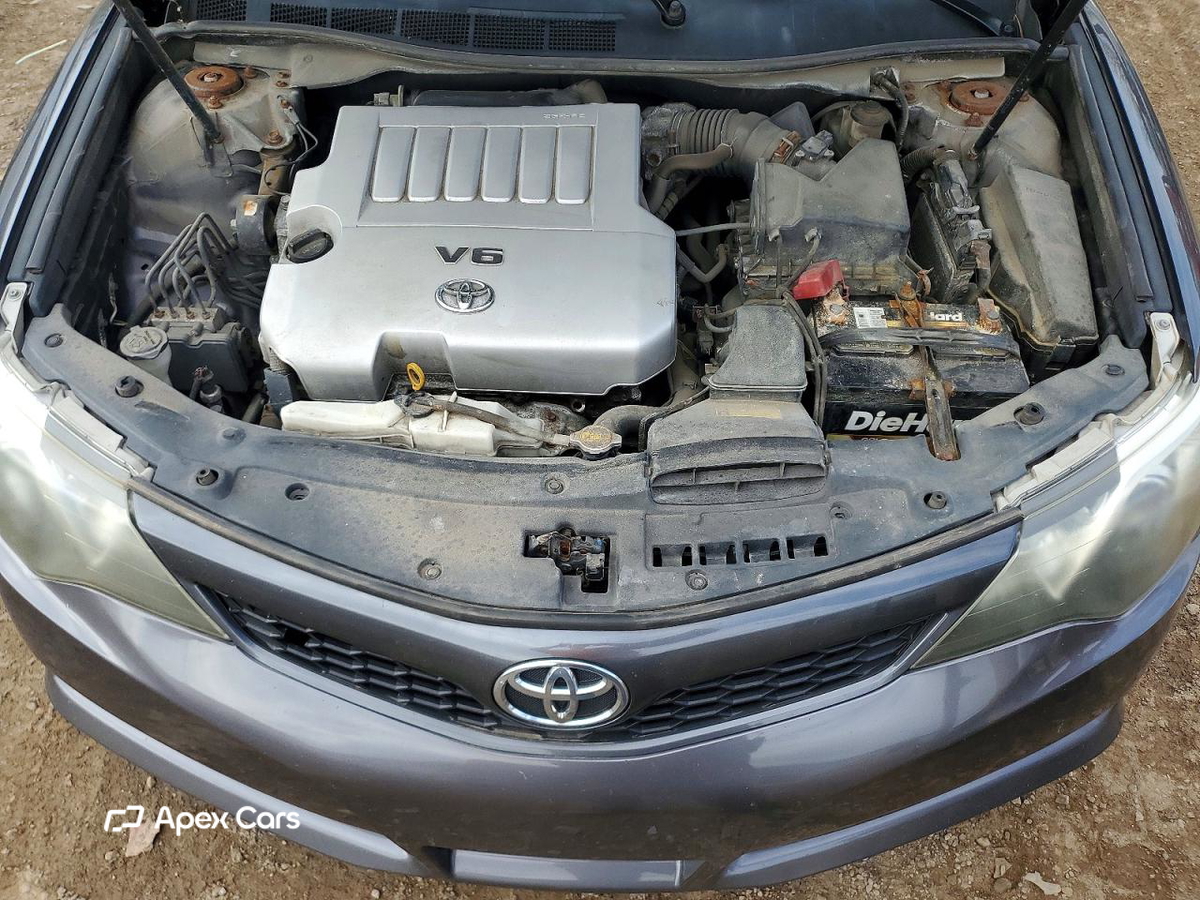 Toyota Camry 2012