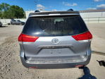 Toyota Sienna 2011