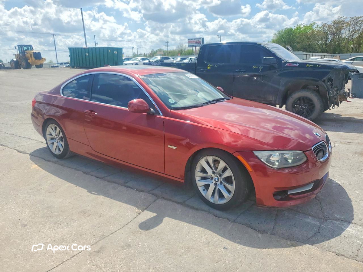 BMW Series 3 2012