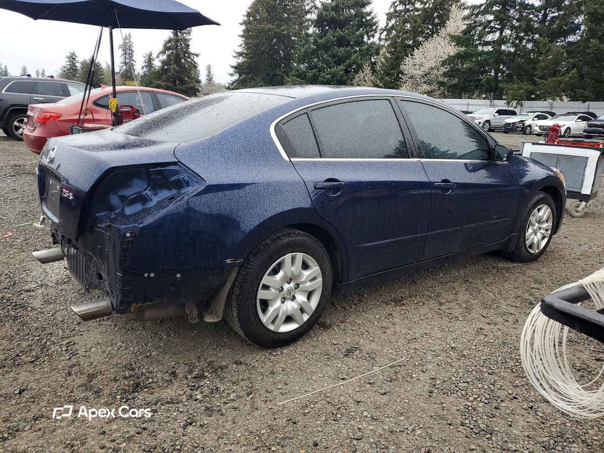 Nissan Altima 2012