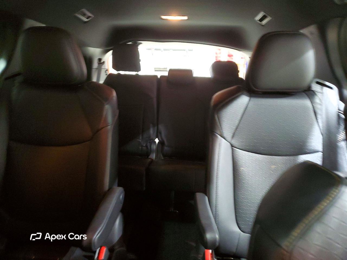 Toyota Sienna 2025