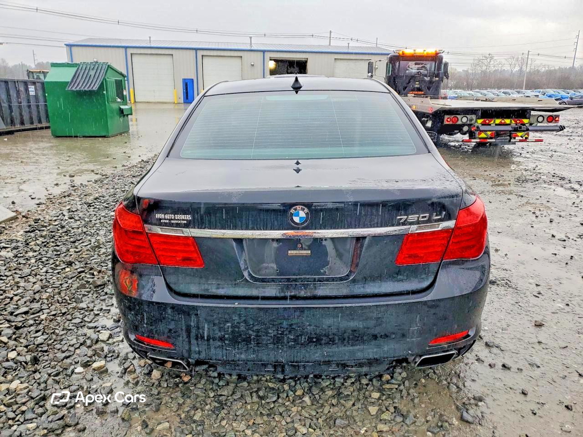 BMW Series 7 2010