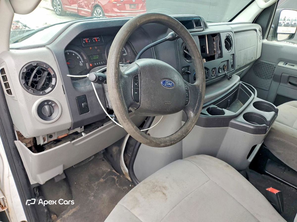 Ford Econoline 2012
