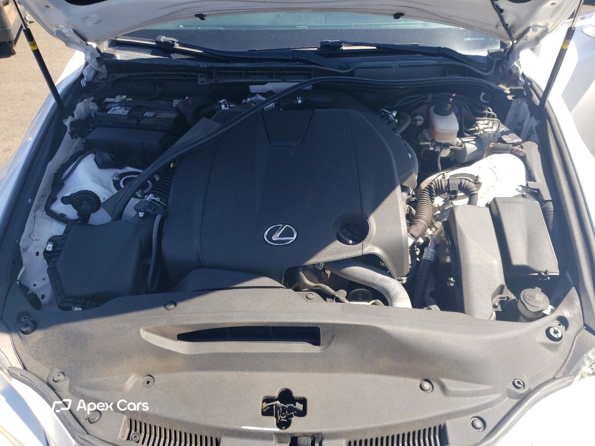 Lexus IS 2015