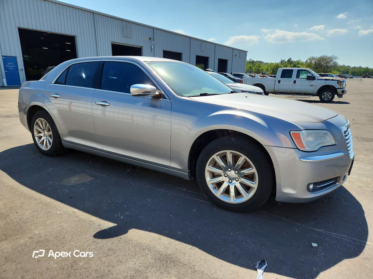 Chrysler 300 2011