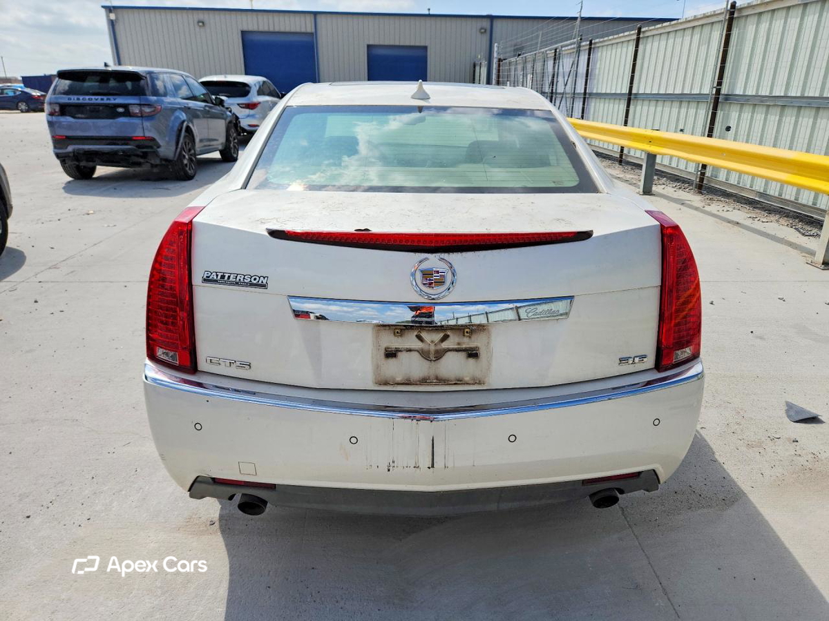 Cadillac CTS 2011