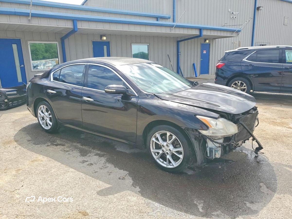 Nissan Maxima 2012