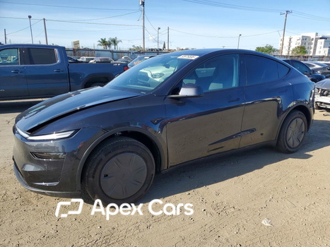 Tesla Model Y 2026 - Image 1 of 13