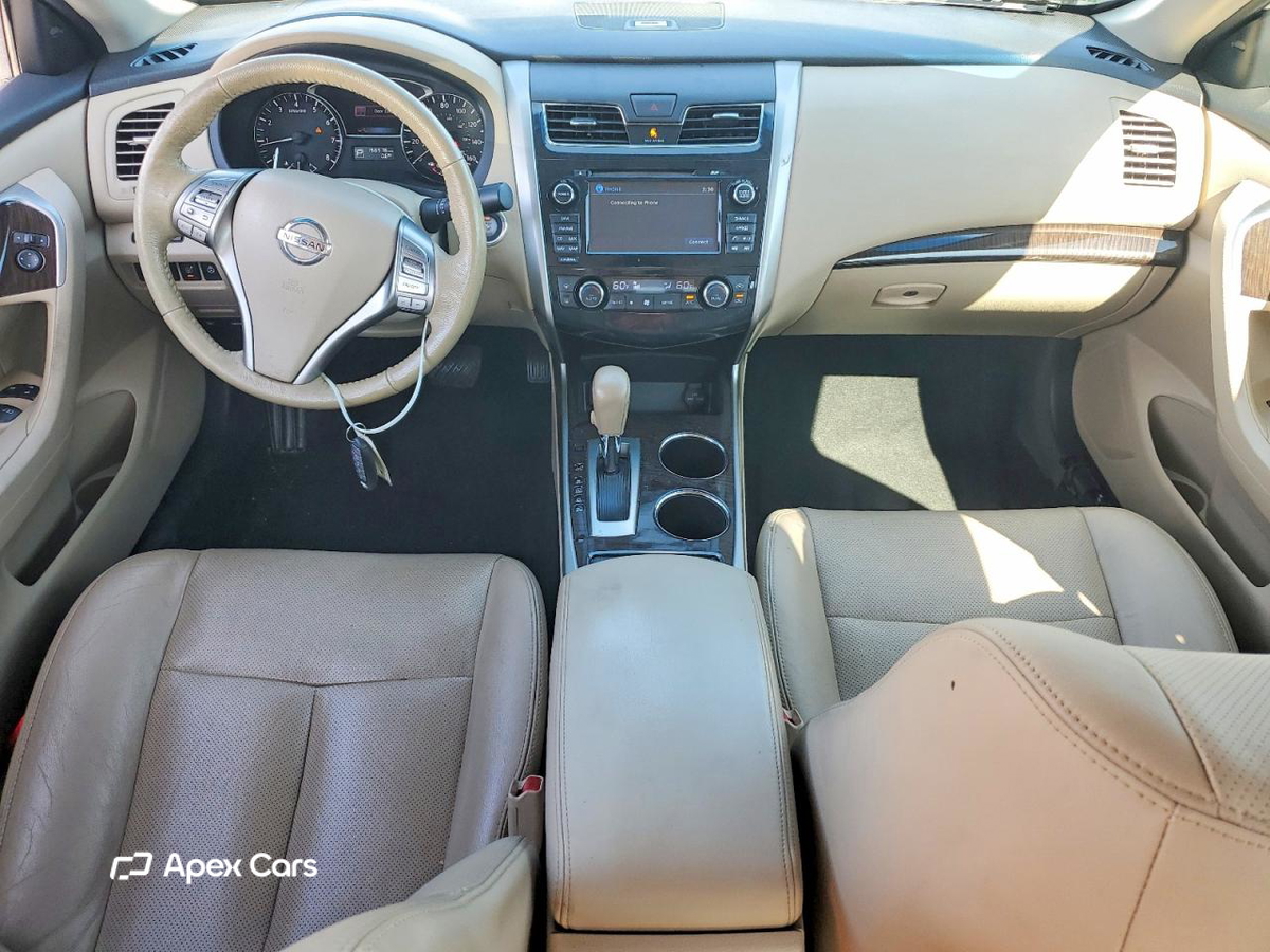 Nissan Altima 2015
